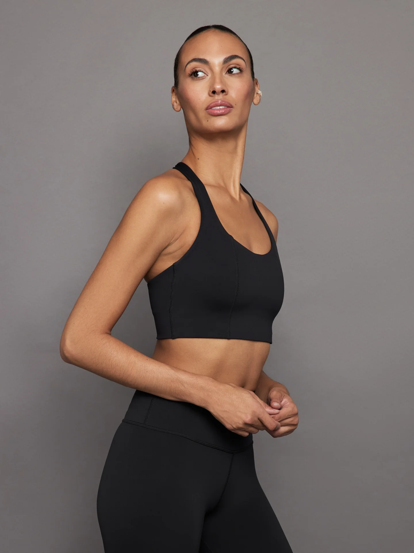 T Back Bra In Diamond Compression - Black - Image 4
